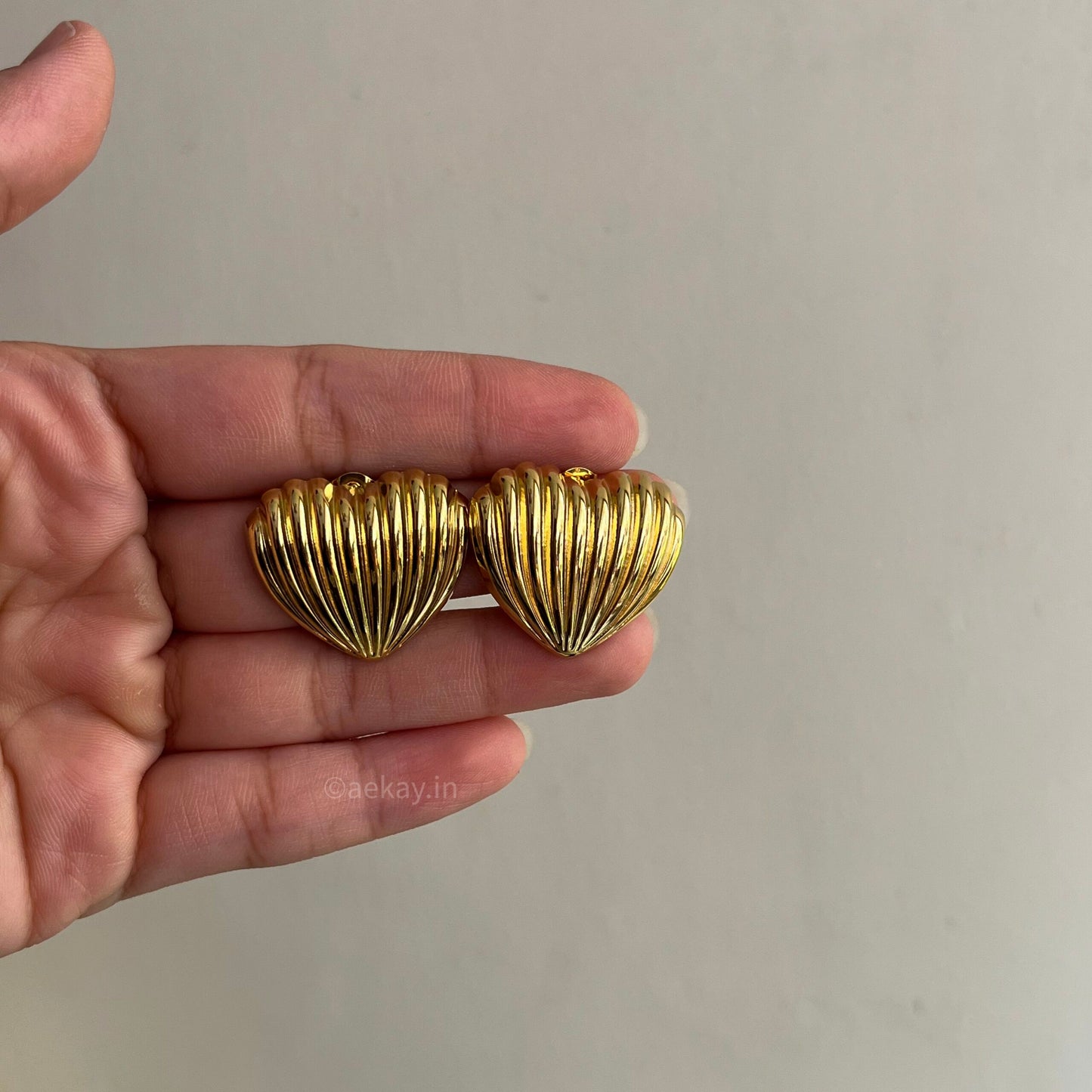 Fluted Heart Studs