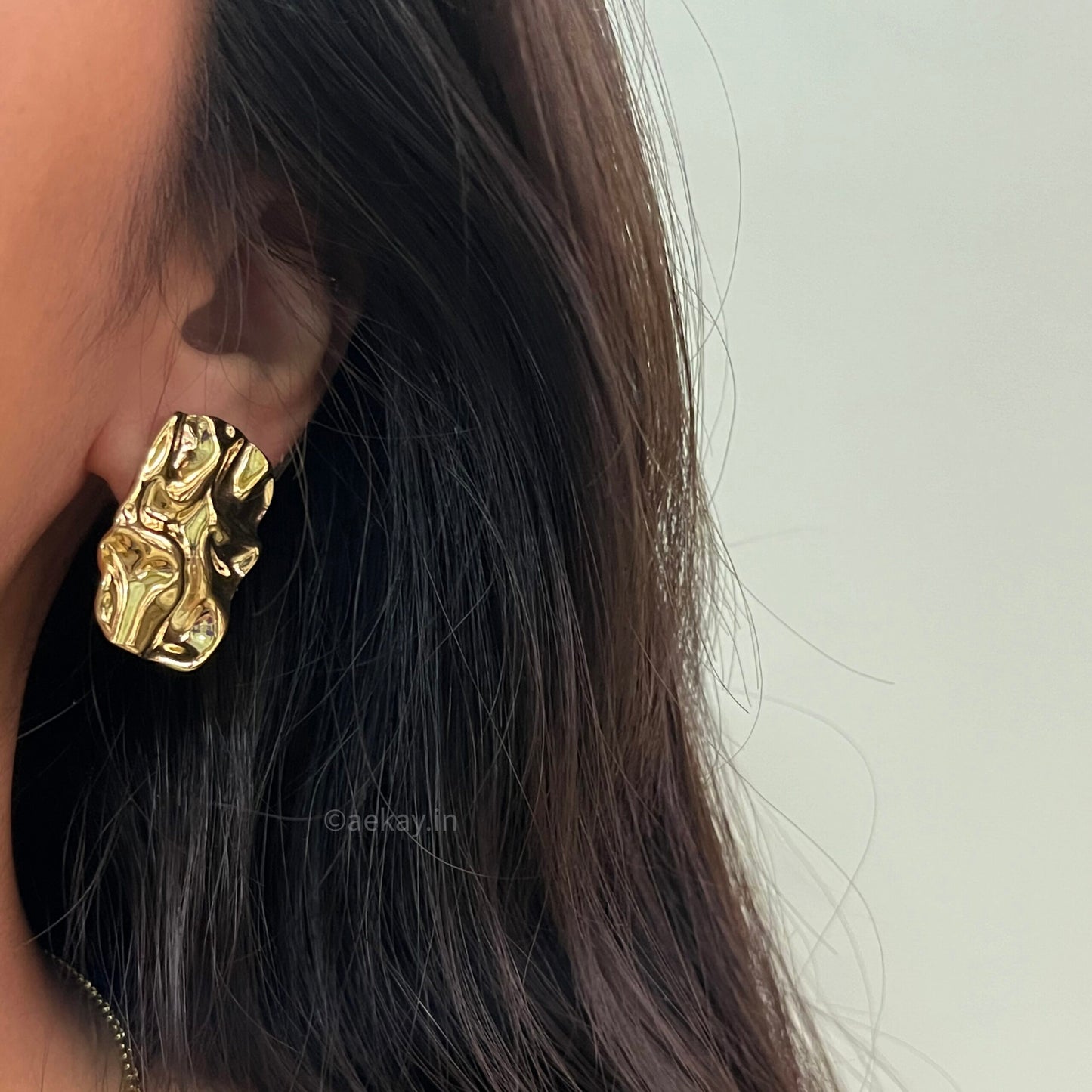 Hammered Studs