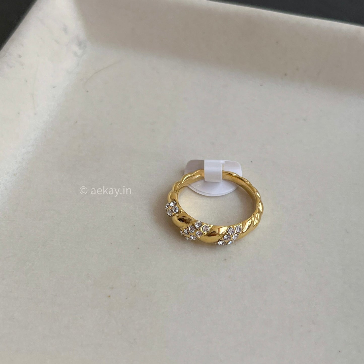 Monique Ring
