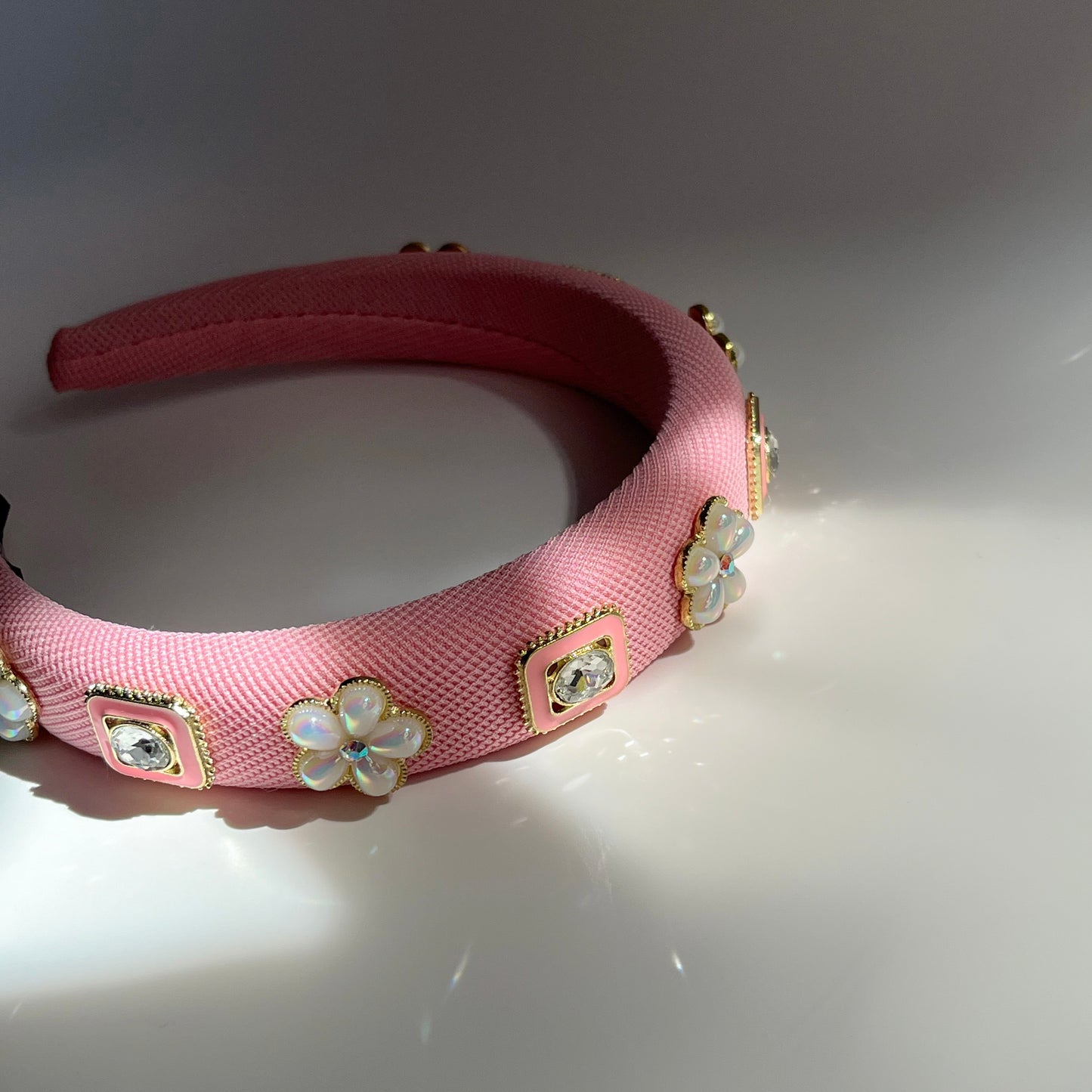 Vintage Baroque Pearl Hair Band