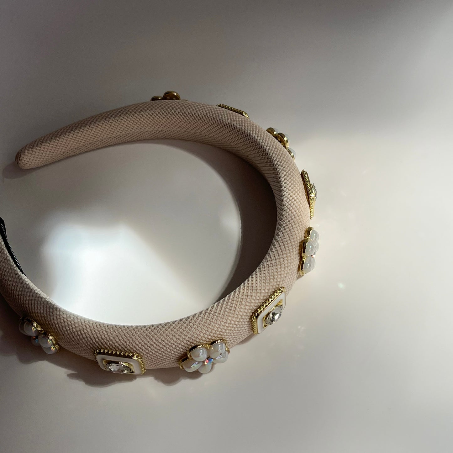 Vintage Baroque Pearl Hair Band