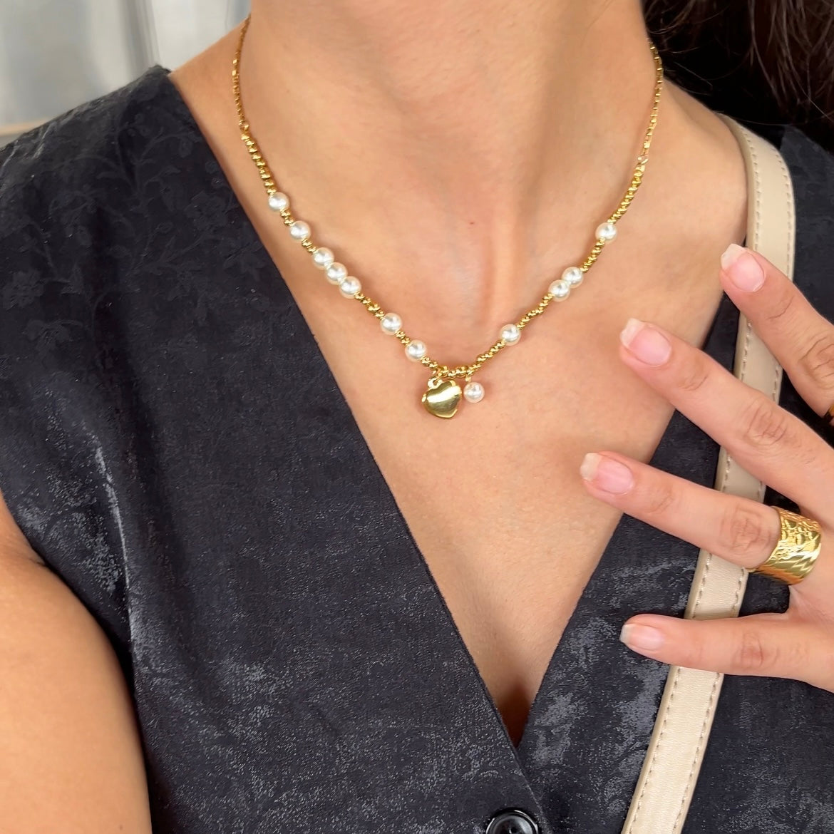 Amorist Pearl Necklace