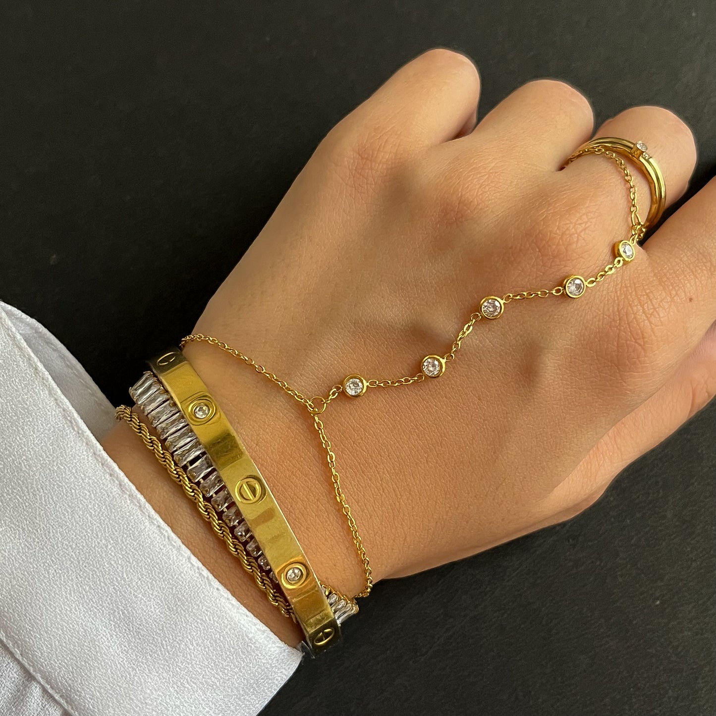 Aratrika Hand Chain