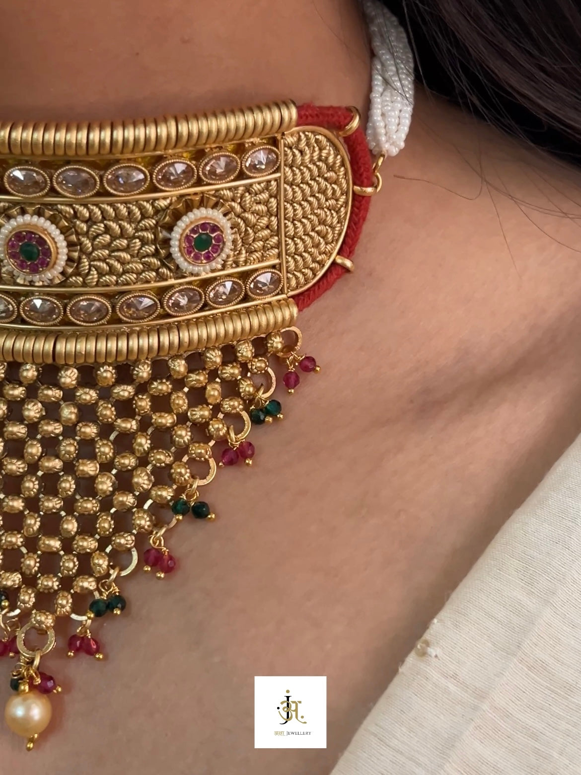 Mohana Jaali Choker