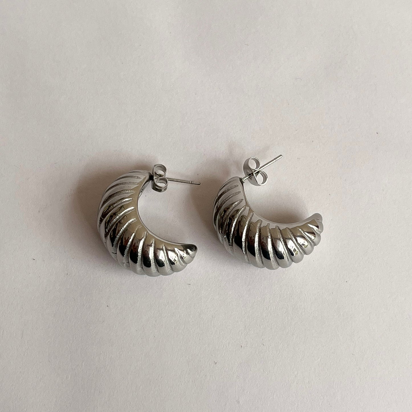 Pegasus C-Shaped Hoops
