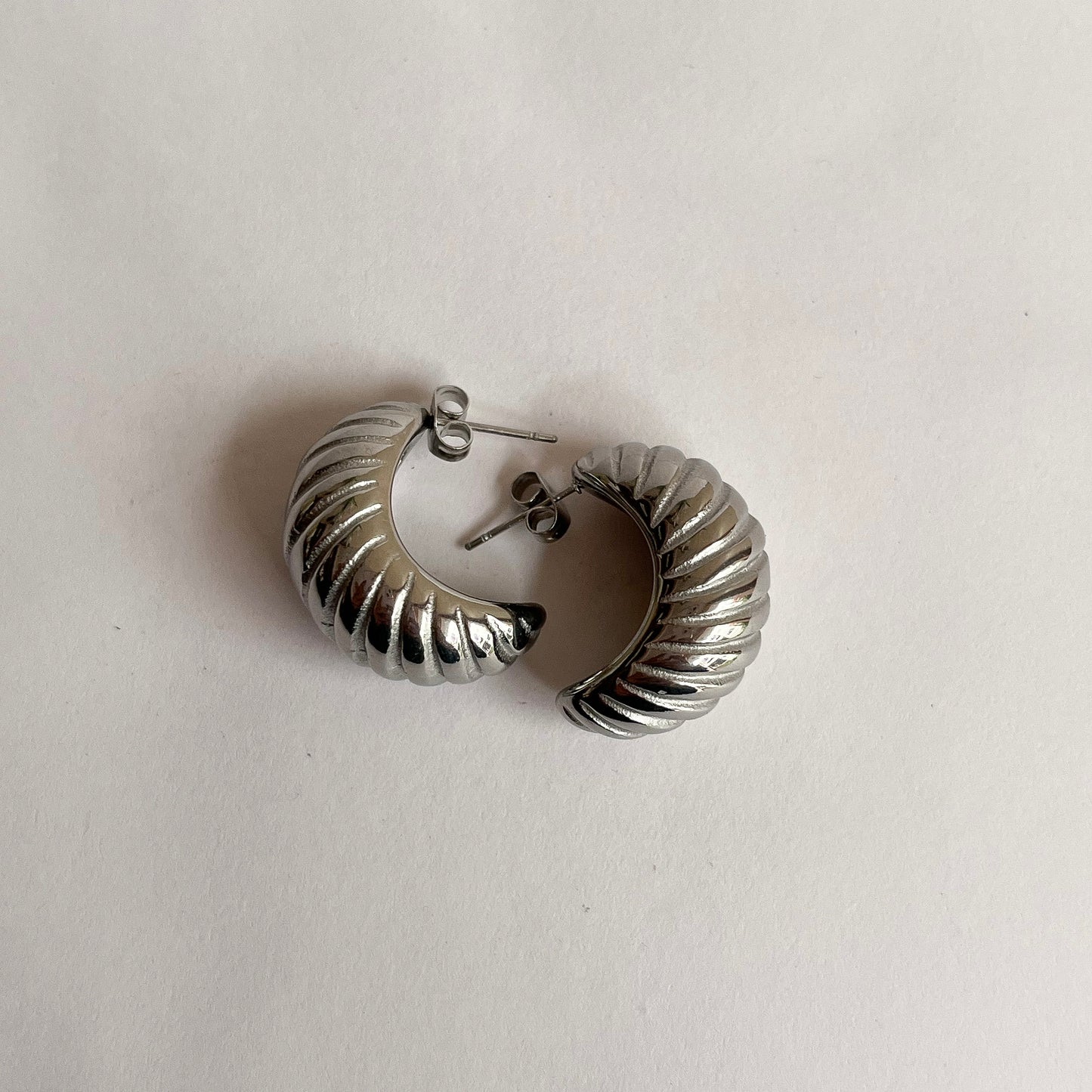 Pegasus C-Shaped Hoops