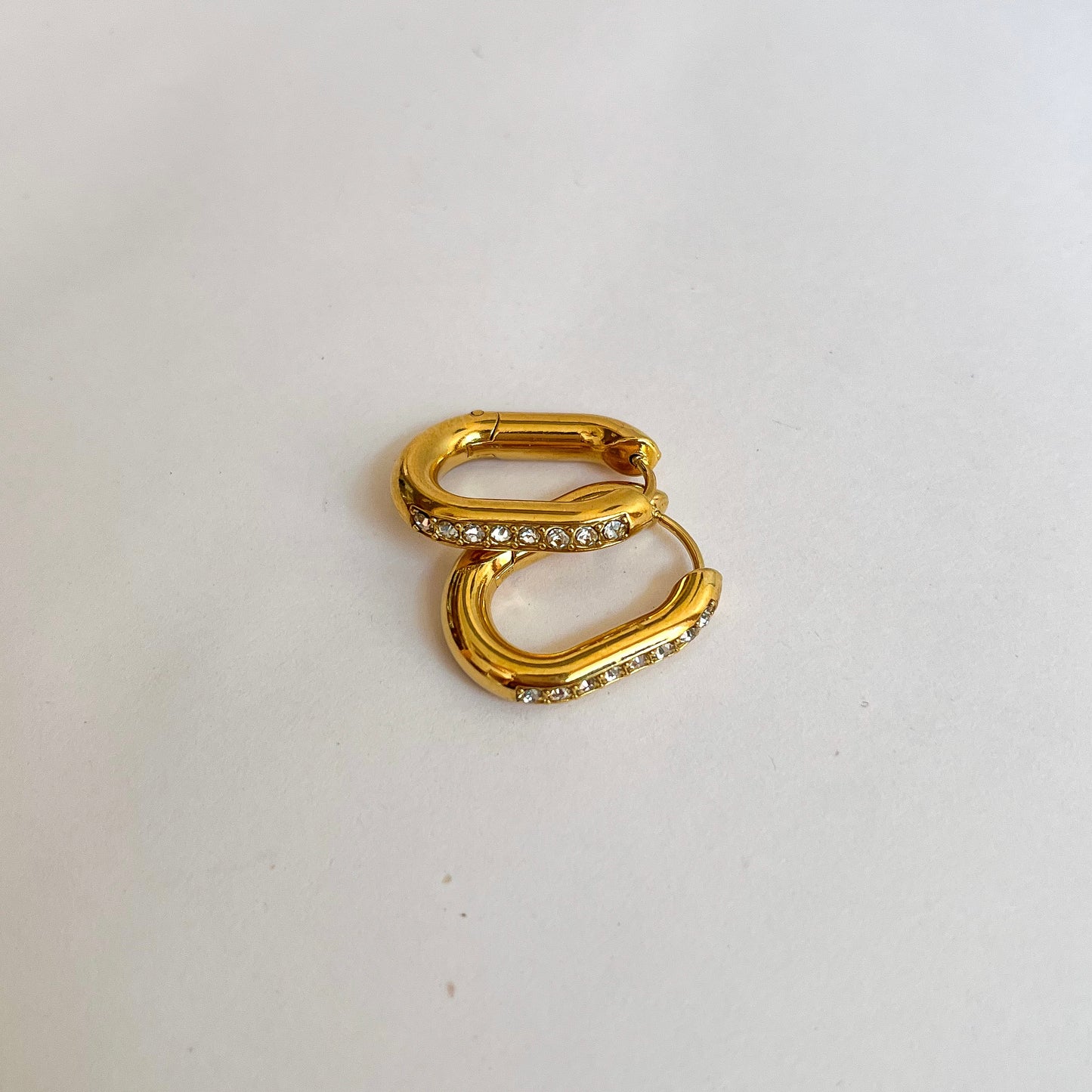 Luna Hoops