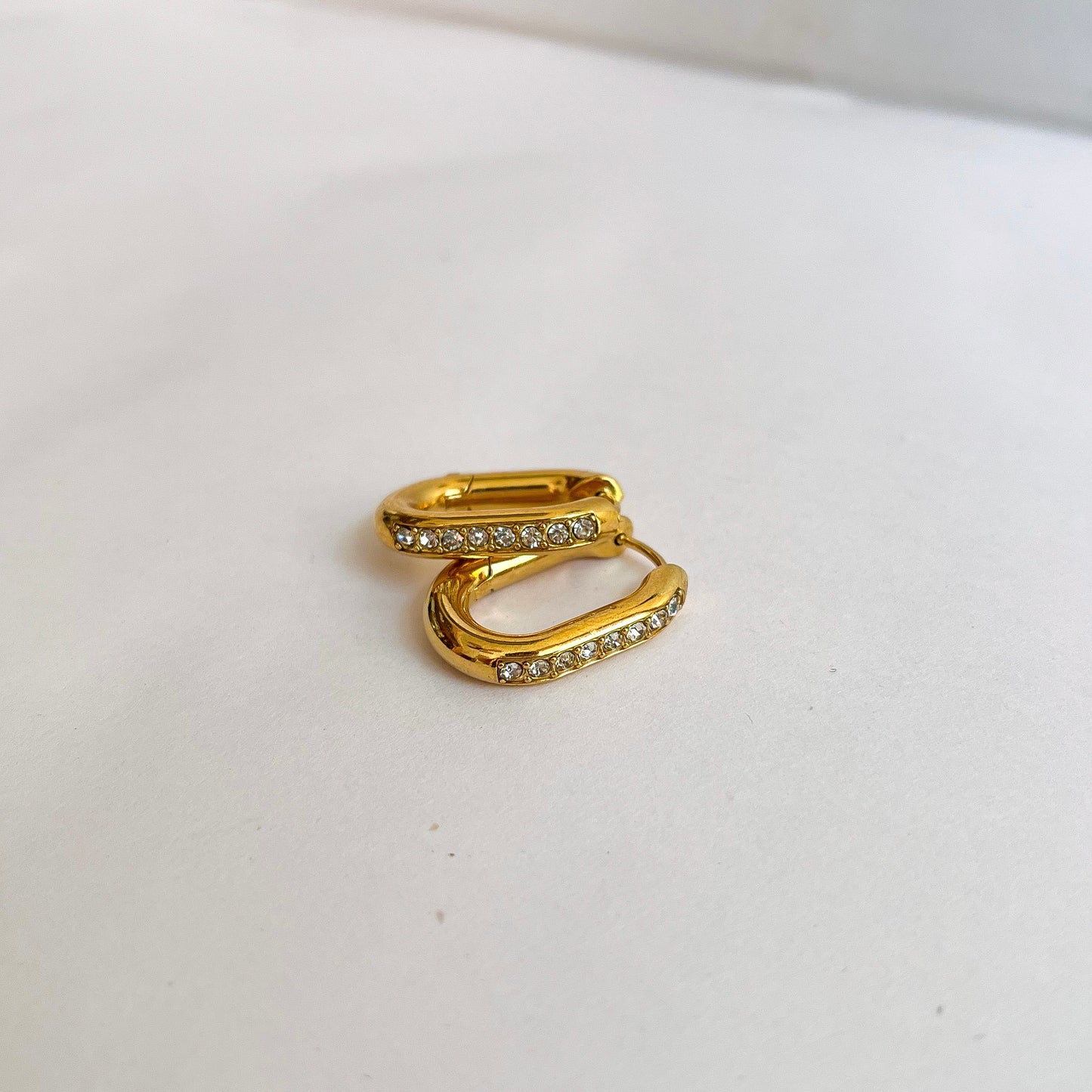 Luna Hoops