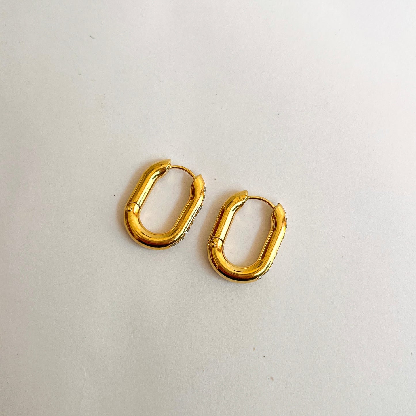 Luna Hoops