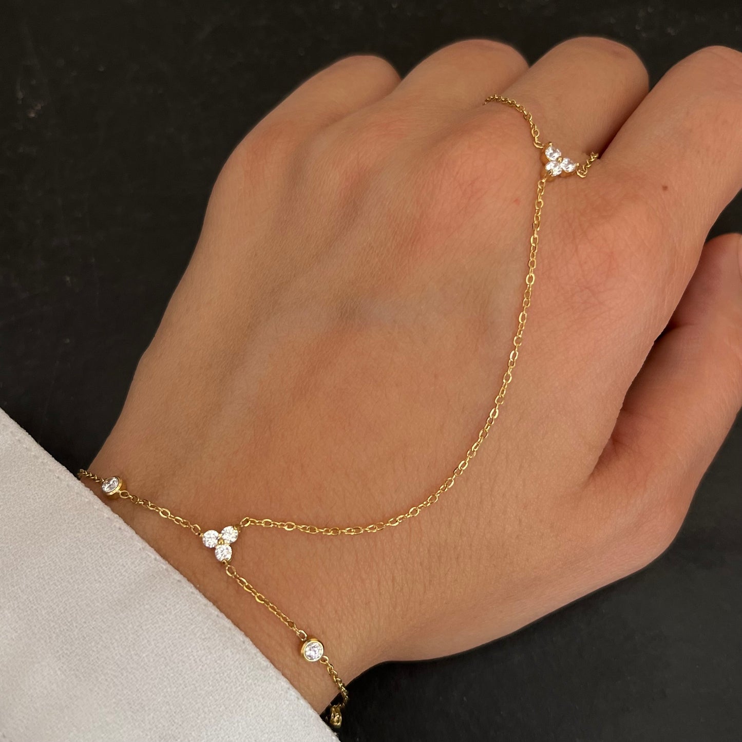 Zahra Hand Chain