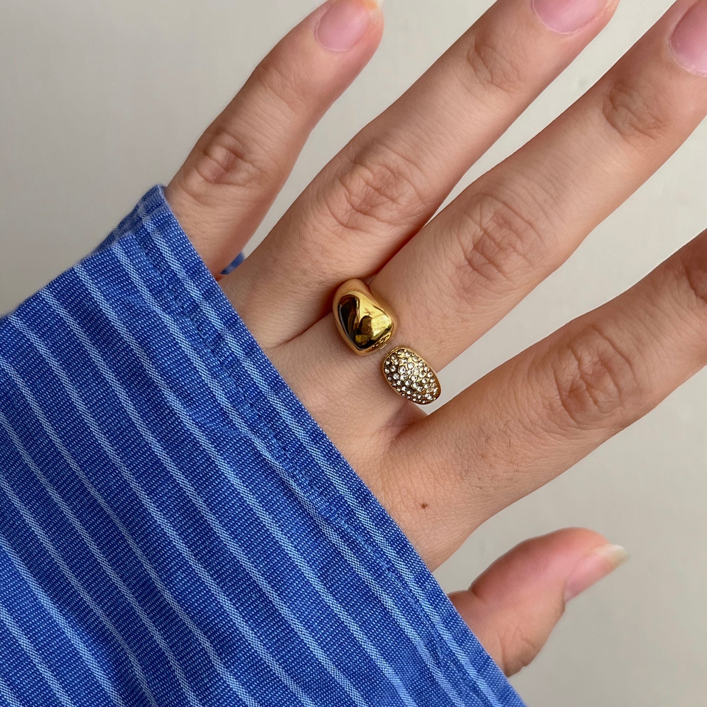 Daphne Ring