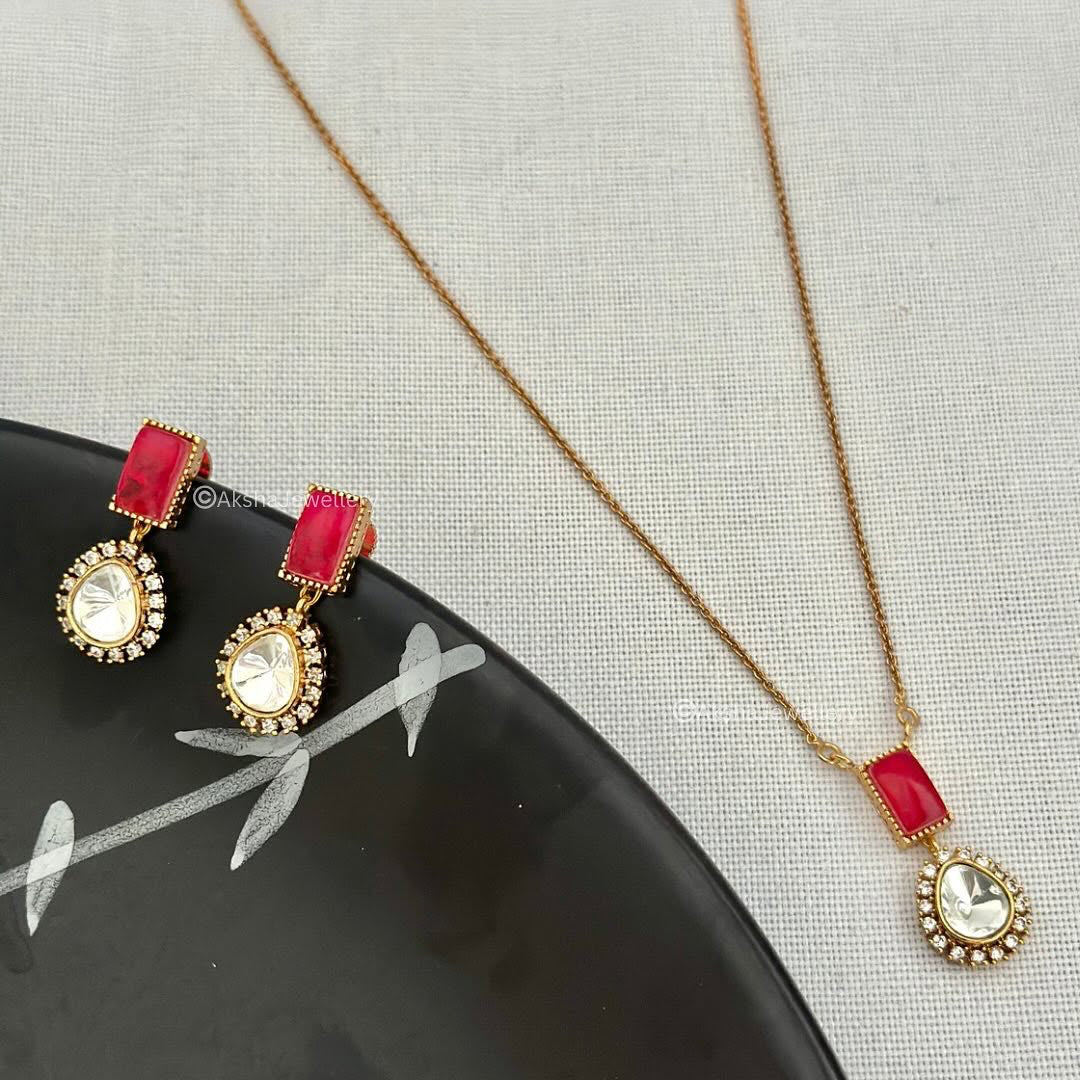 Roseate- Moissanite Polki Pendant Set