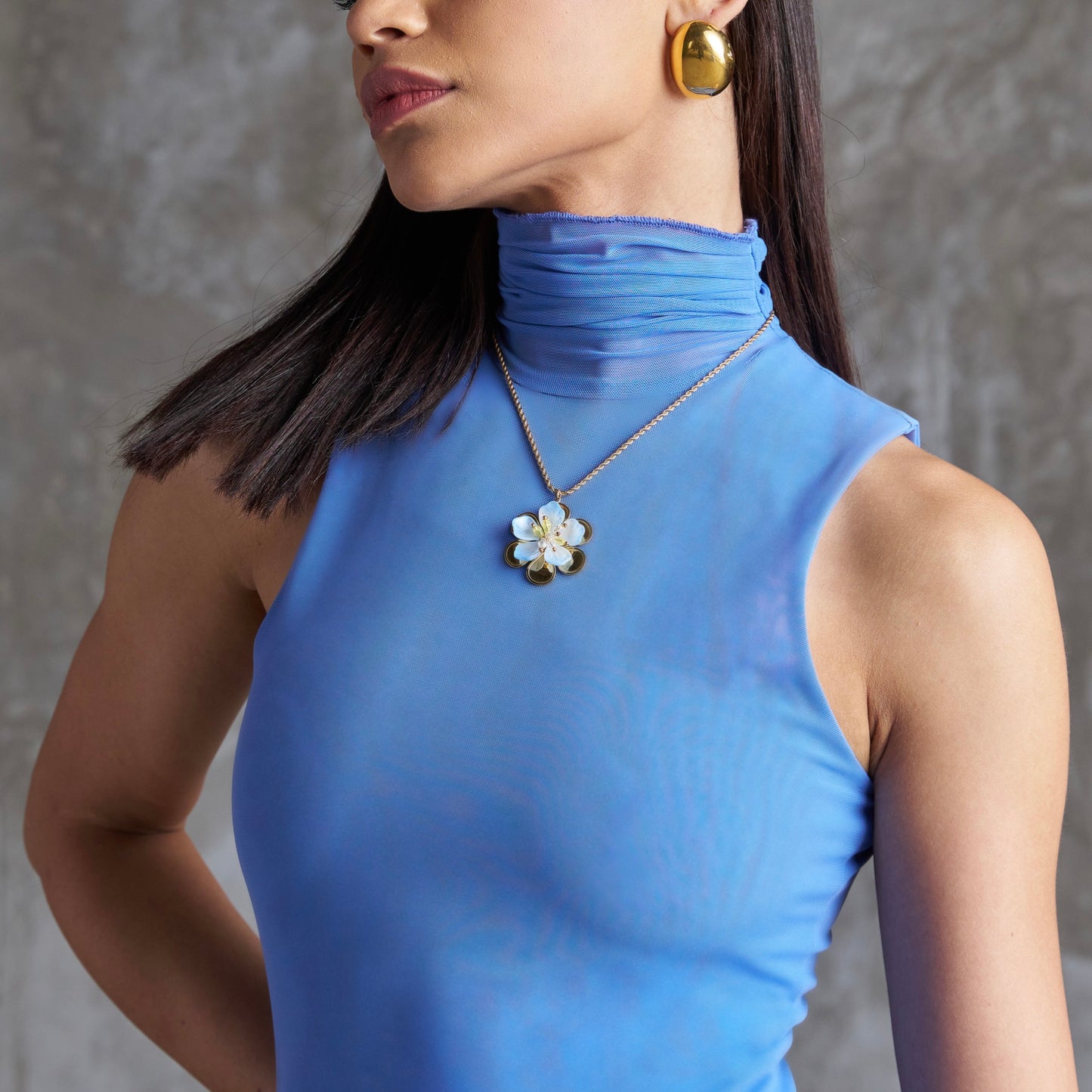 Flora Pendant Necklace