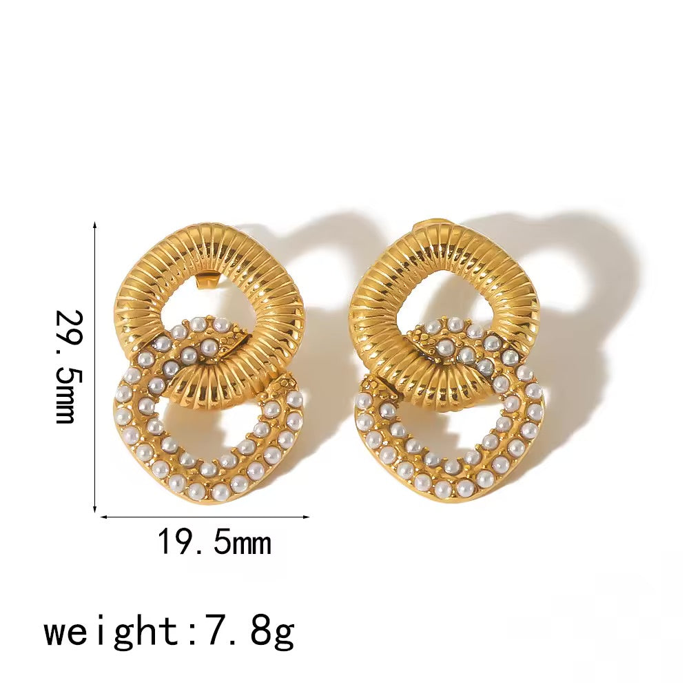 Monique Studs