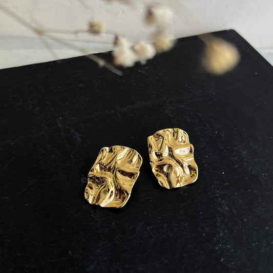 Hammered Studs