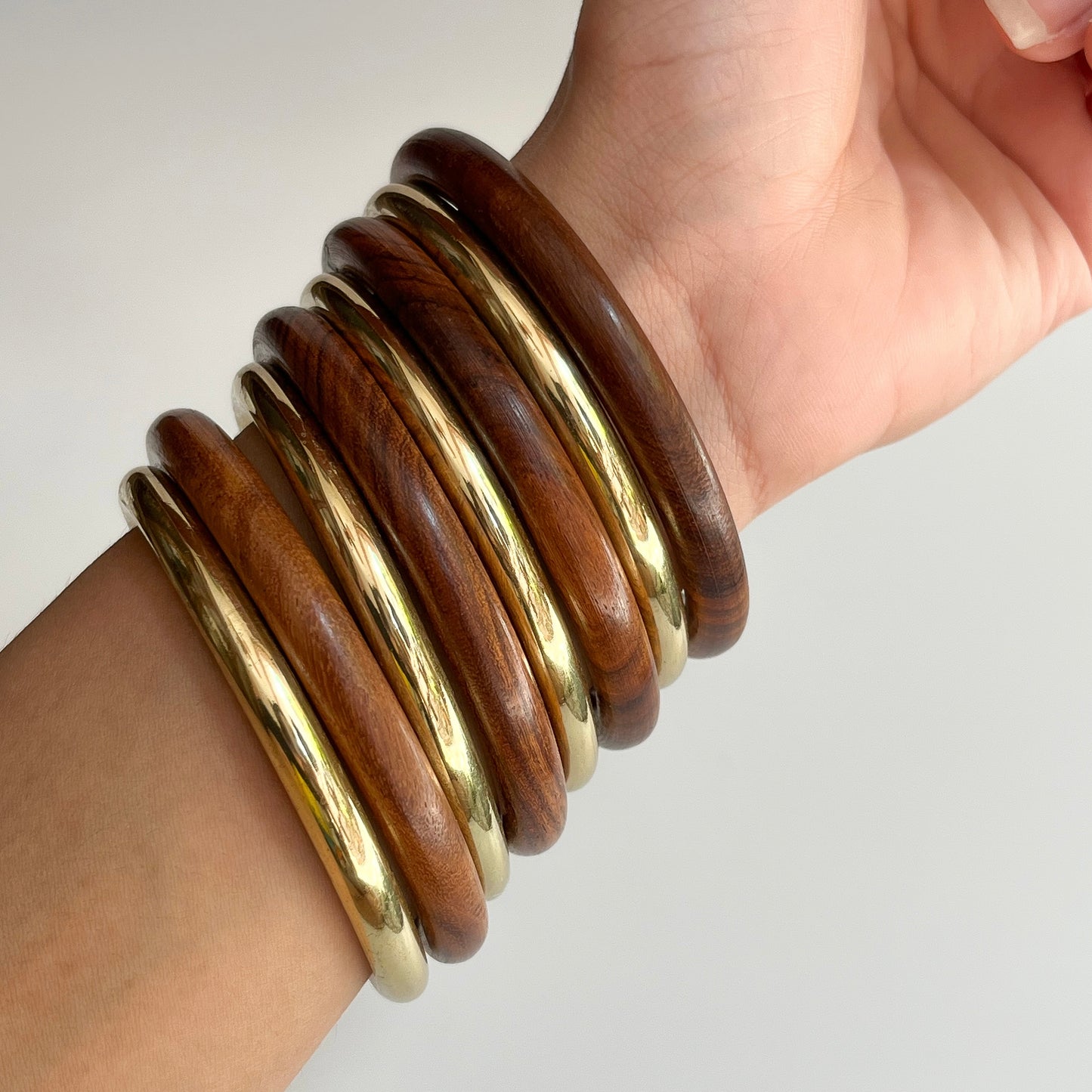 Golden Grove- Set of 8 Bangles