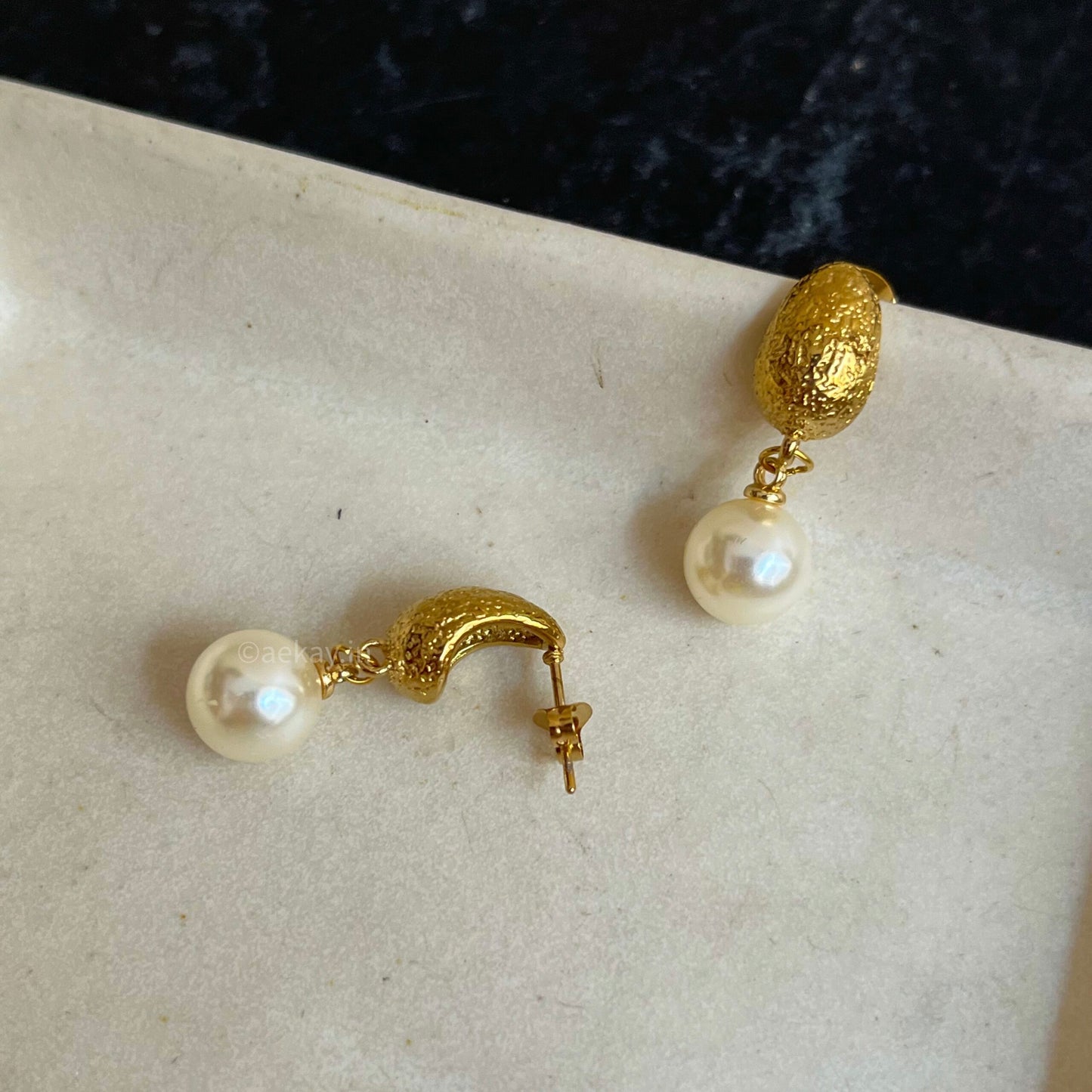 Elodie Pearl Drops