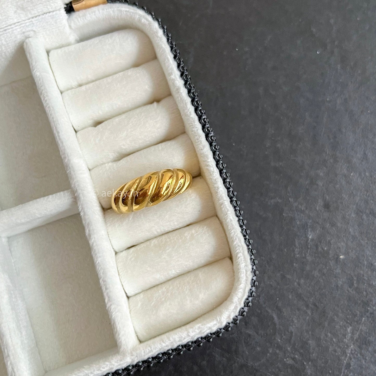 Croissant Ring