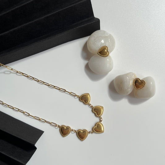 Amorist Choker Set
