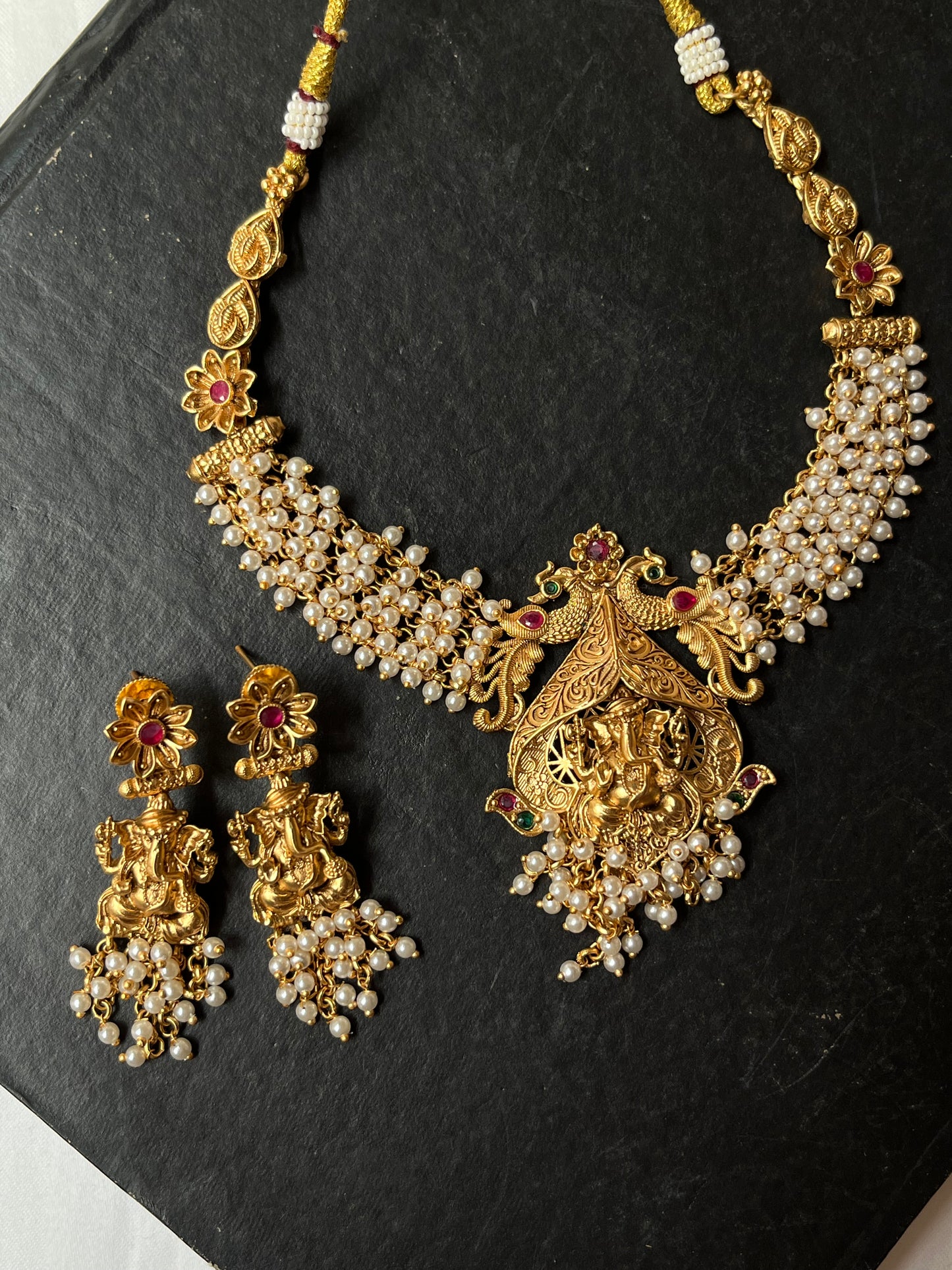 SiddhiVinayak Gold Set