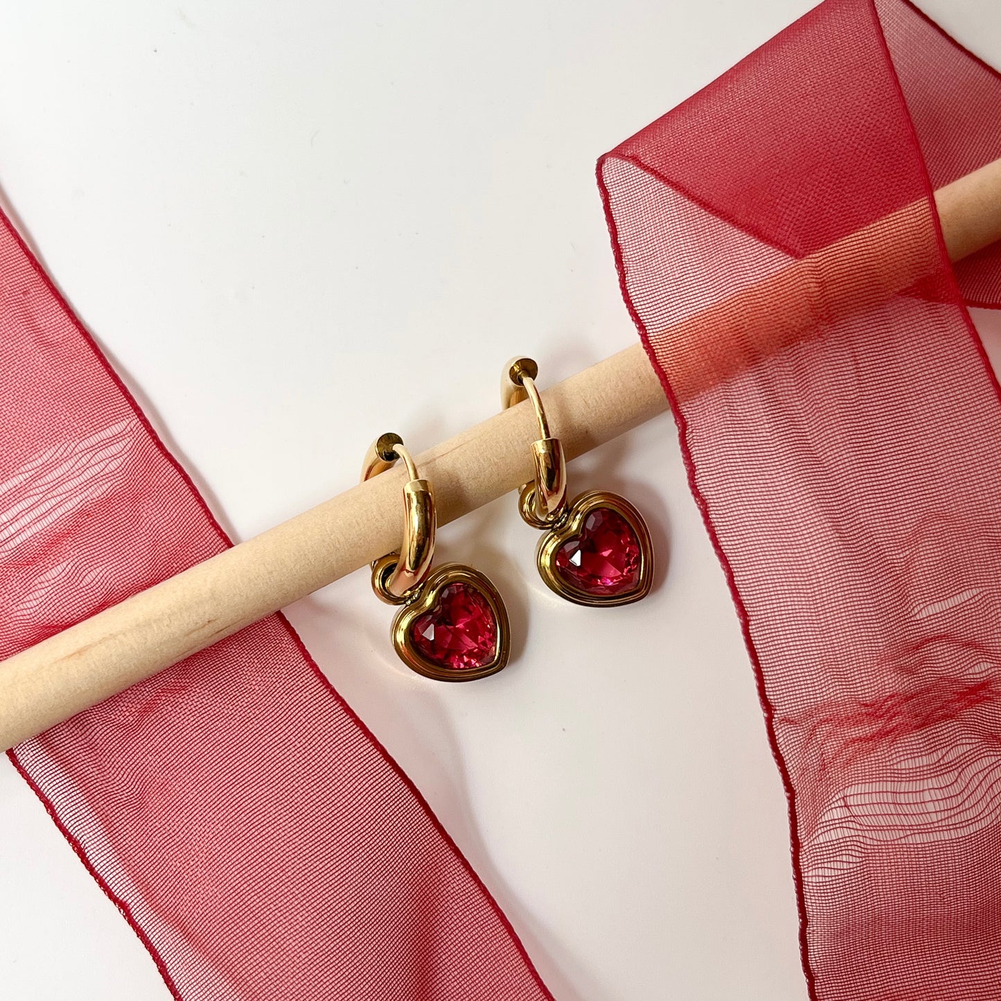 Penelope Heart Huggies