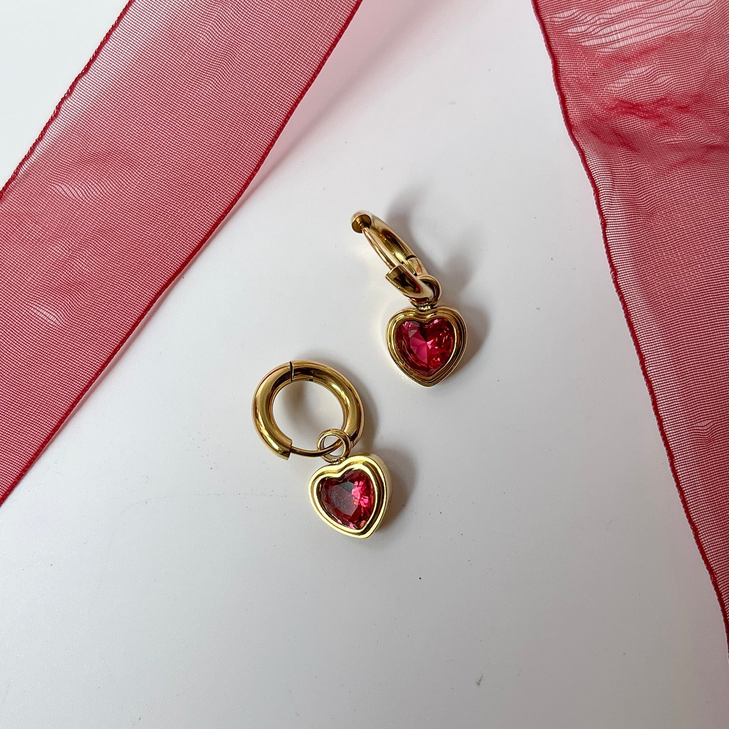 Penelope Heart Huggies