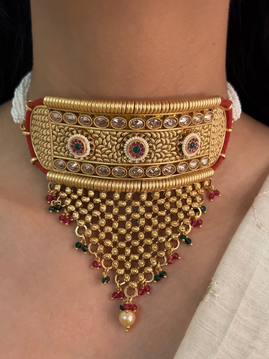 Mohana Jaali Choker