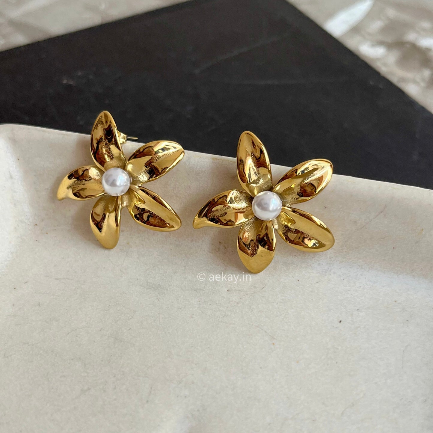 Lily Earrings