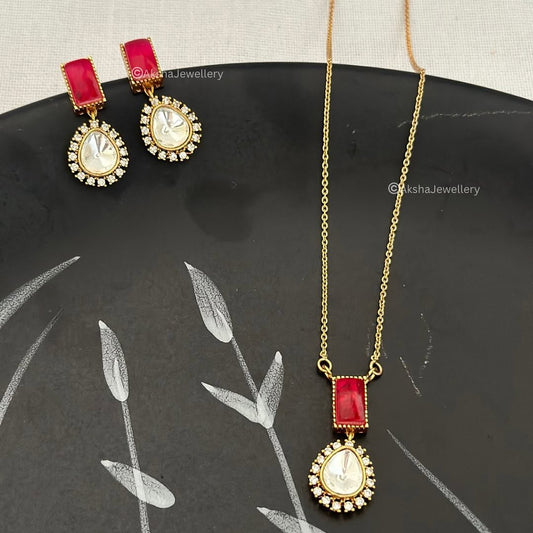 Roseate- Moissanite Polki Pendant Set
