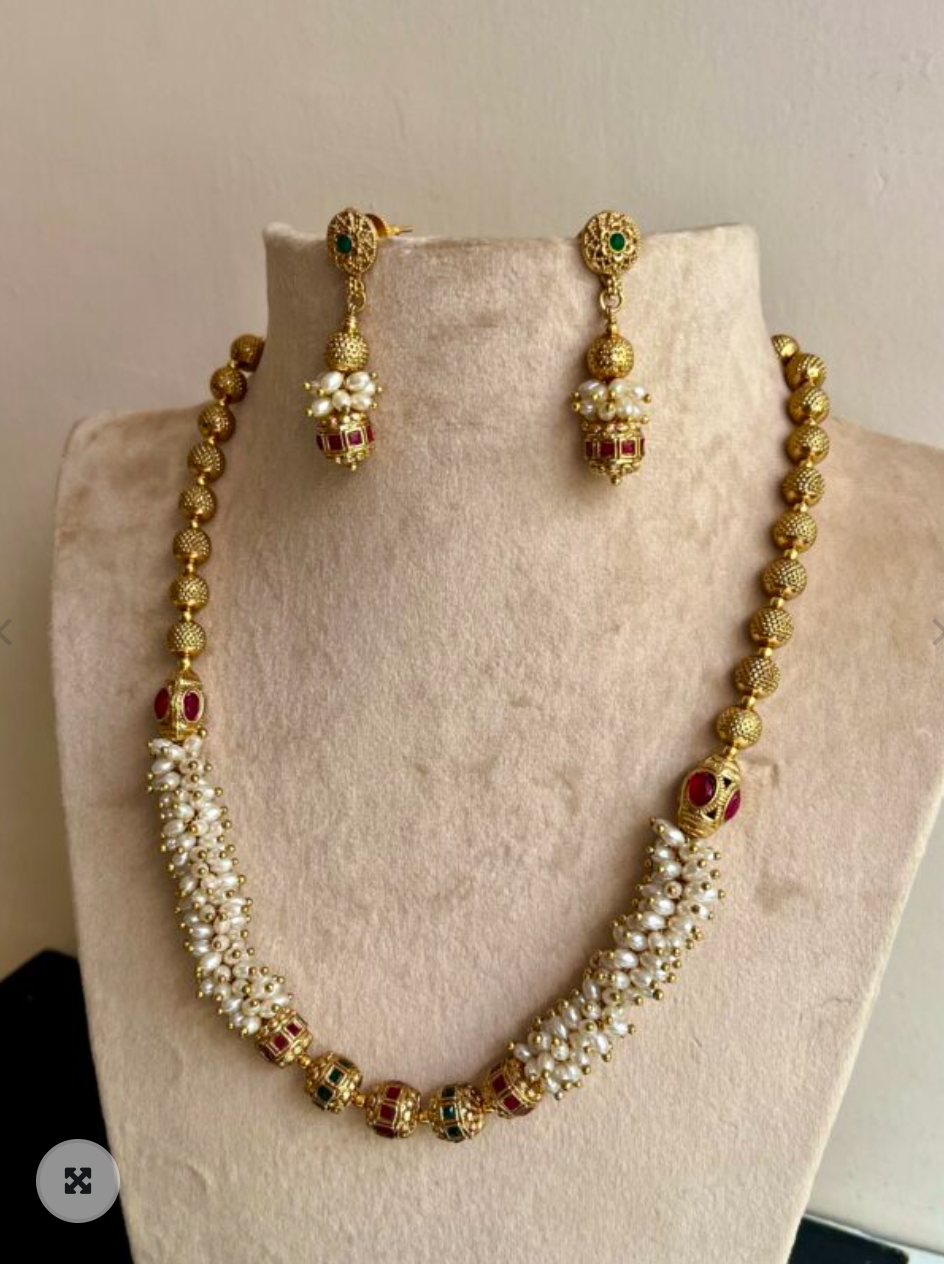 Lakshita Matar Mala Set